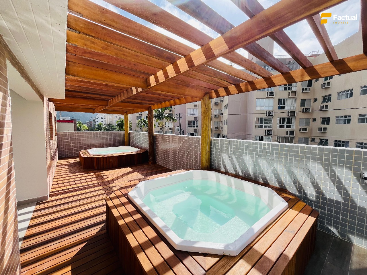 Jacuzzi do terreo
